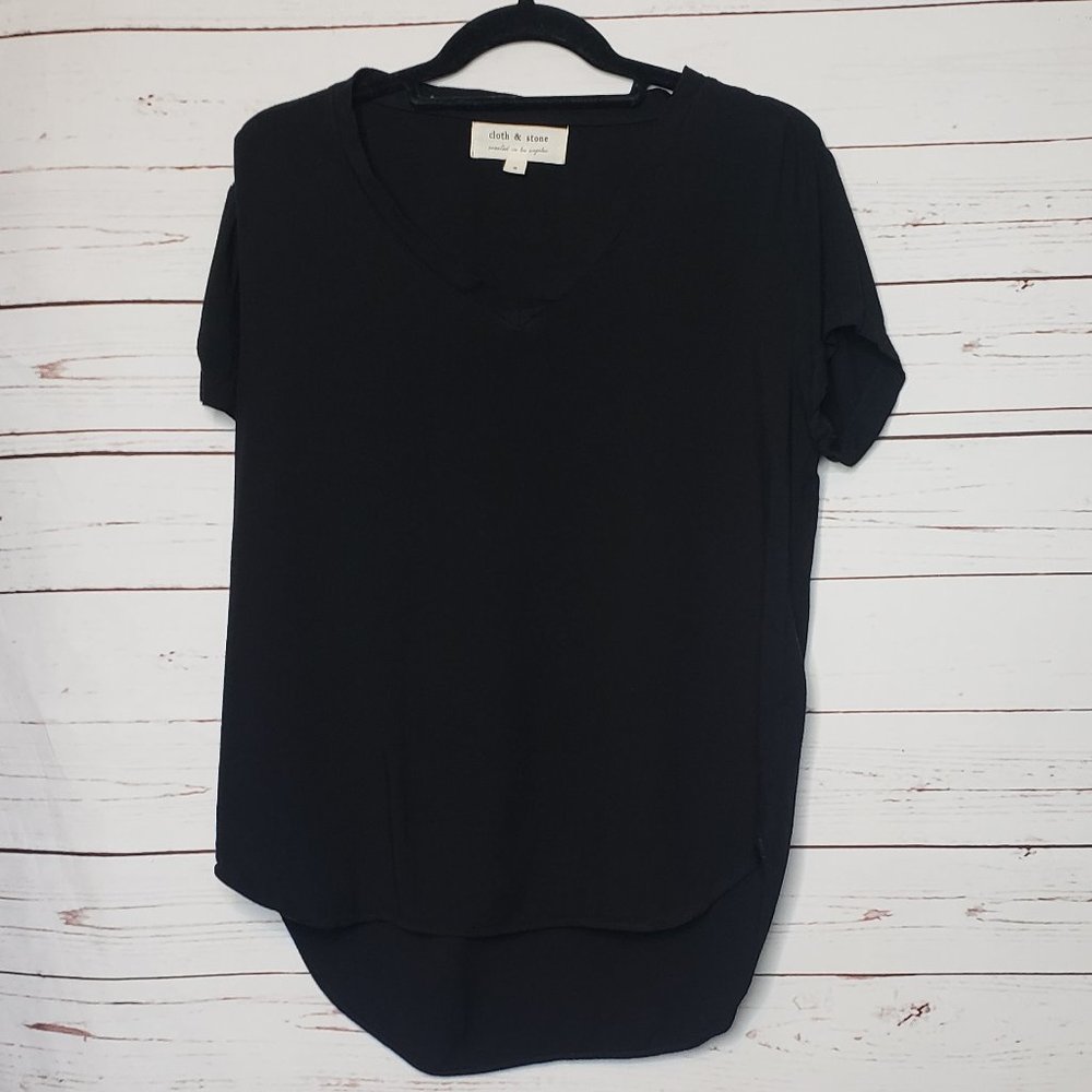 Cloth & Stone Black V-Neck Short Sleeve High Low Tee